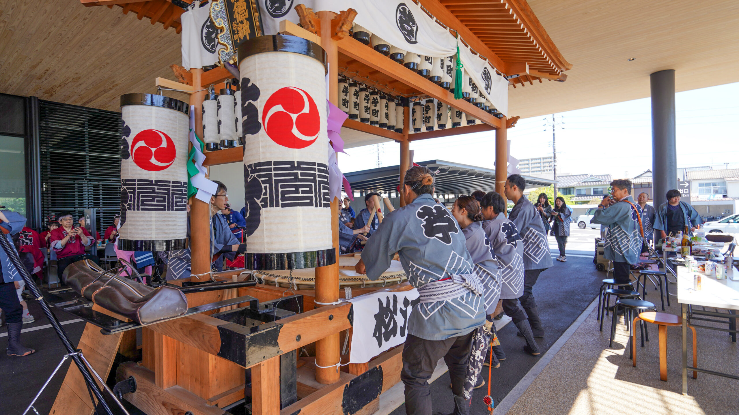 新庁舎の門出を、市民とともに祝うオープニングイベントをプロデュース