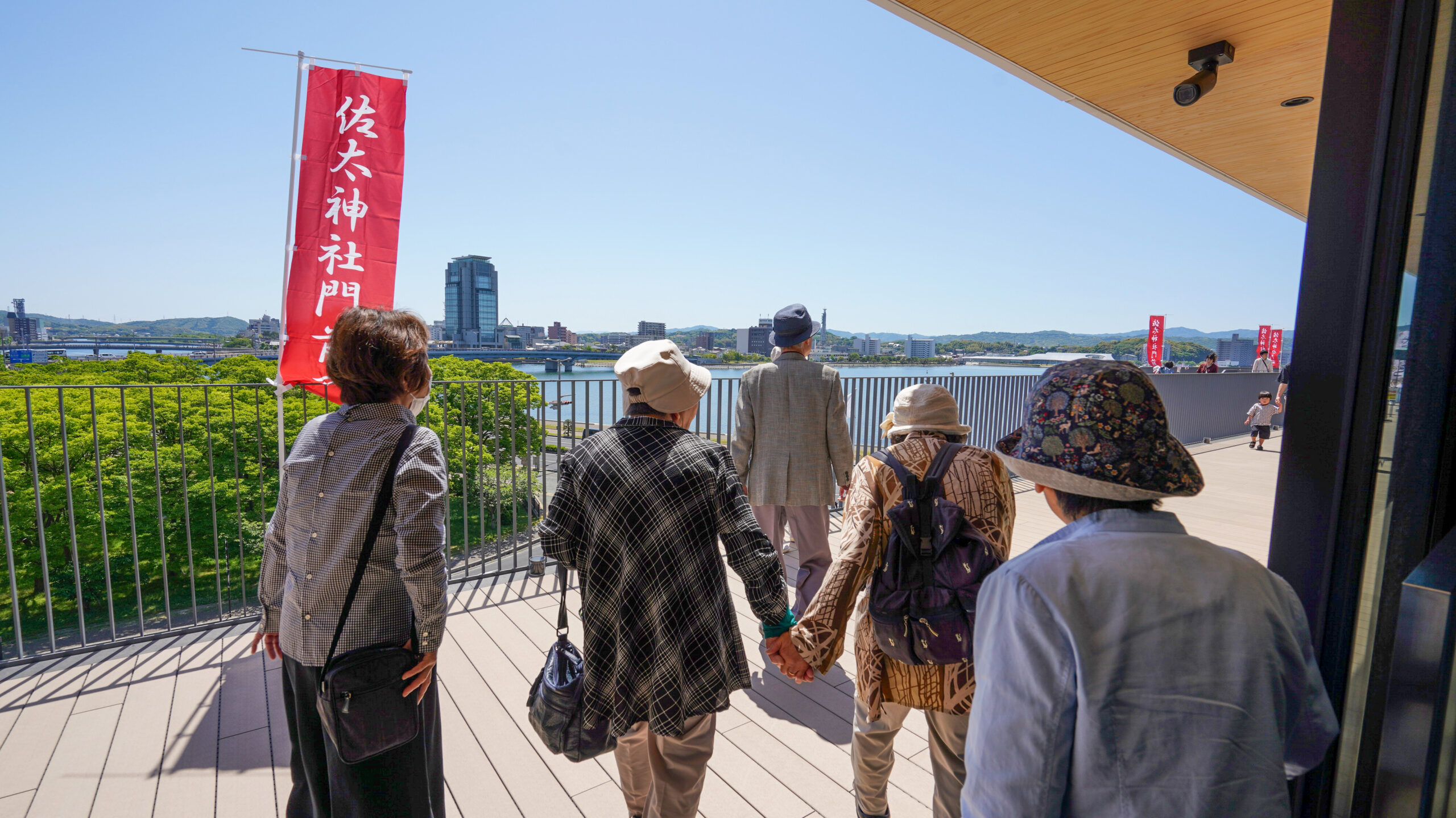 新庁舎の門出を、市民とともに祝うオープニングイベントをプロデュース
