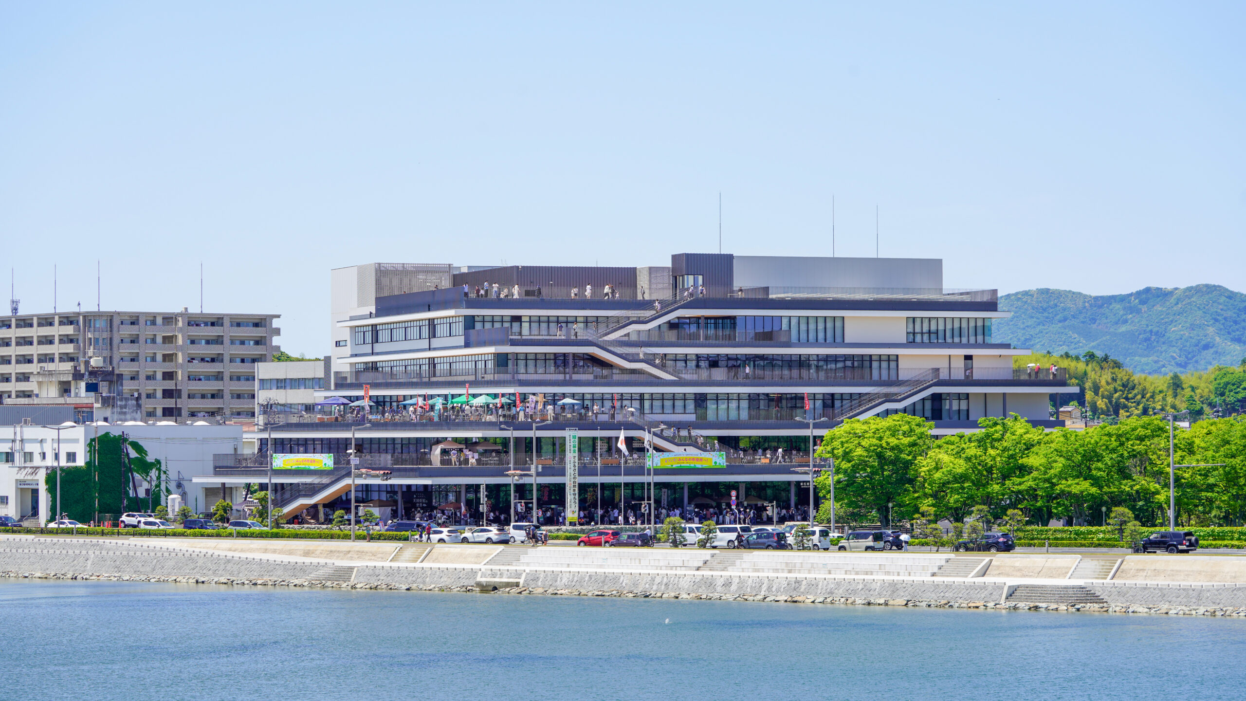 新庁舎の門出を、市民とともに祝うオープニングイベントをプロデュース